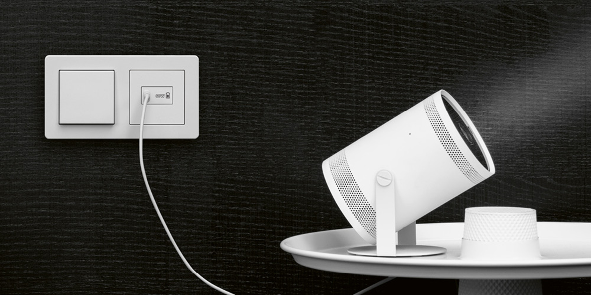 Ladegerät USB PD 60 bei Dhatt Elektrotechnik GmbH in Hamburg